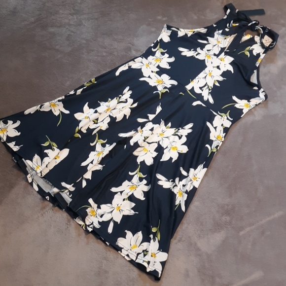 NWT Ouges women's size L high neck tie back dress - Picture 8 of 8